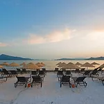 Voxx Hotel 5*