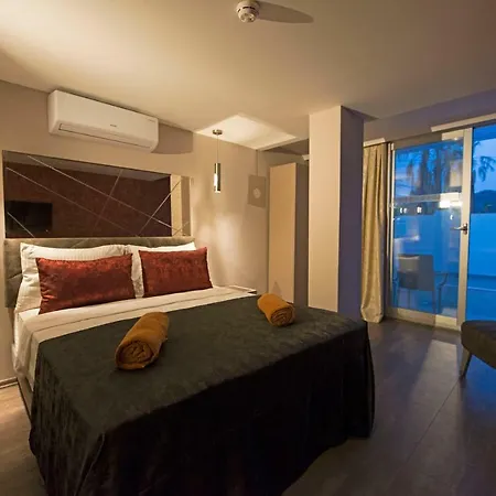 Voxx 5* مرمريس