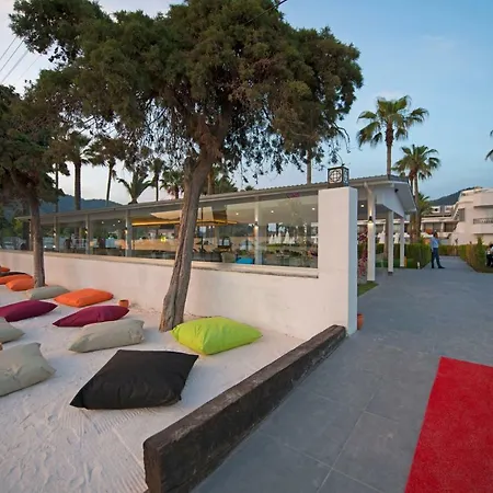 Otel Voxx 5*